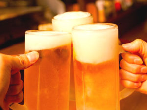 尿酸値を上げるビールは痛風の原因になる飲み物
